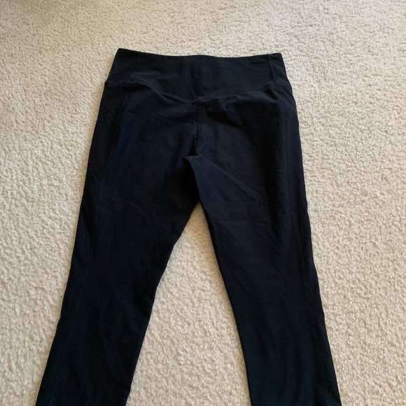 Nike Dri-Fit workout pants. Medium - Picture 2 of 3